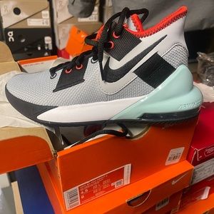 Nike Air max impact 2 for kids size 4.5 5.5 6 gray black